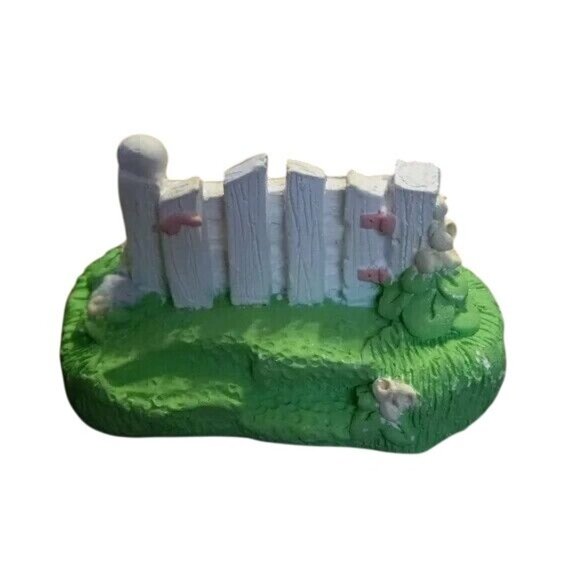 Easter Spring Set Of 5 Hand Painted Bunny Figurines Mini Fence Decor Rabbit - Picture 7 of 15